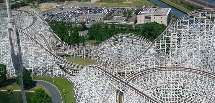 Montaña rusa White Cyclone