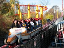 Vagones del Top Thrill Dragster